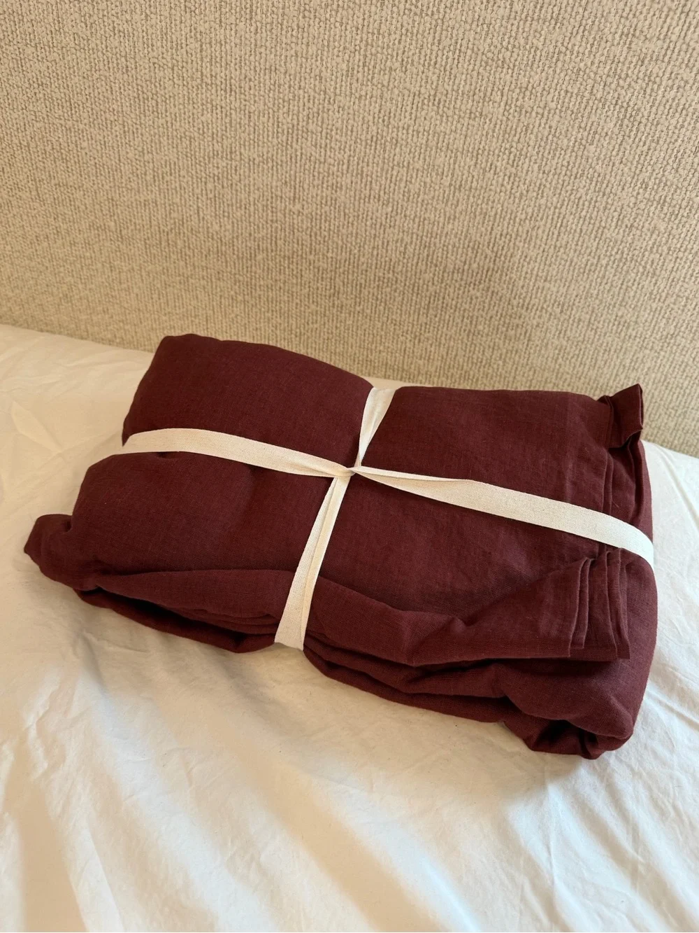 Quince European Linen Duvet Cover Set Full/Queen Burgundy
